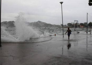 Tempestade tropical “Fred” passa a categoria de furacão em Cabo Verde