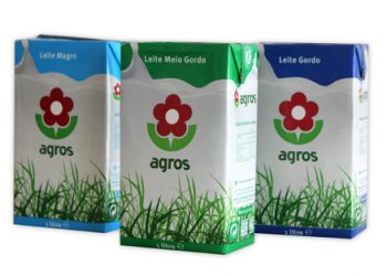 Reciclagem de embalagens de leite para construção de parque infantil