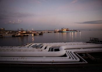 Emissário submarino que polui costa alentejana está a ser reparado