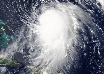 Restos do furacão Joaquin podem trazer mau tempo a Portugal no domingo