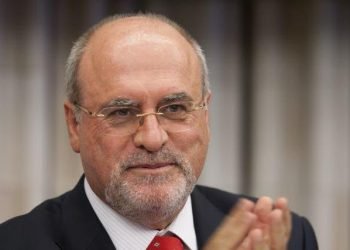 Ministro da Agricultura cria gabinete de crise para acompanhar leite e suinicultura