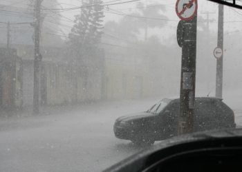 Proteção Civil alerta condutores para chuva e vento forte nos próximos dias