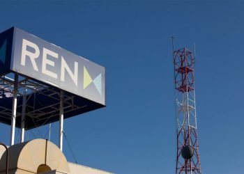 REN mantém investimento apesar dos cortes do regulador