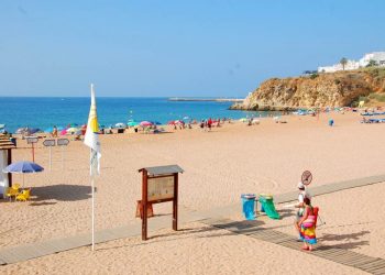 Quercus classifica 382 praias com Qualidade de Ouro em 2016, mais 68 que em 2015