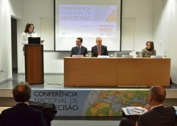 Conferência destaca pertinência da informação geográfica no suporte à tomada de decisão
