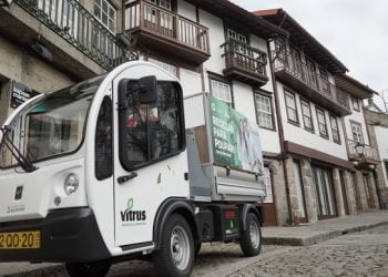 Moradores do centro de Guimarães aldrabam sistema de lixo