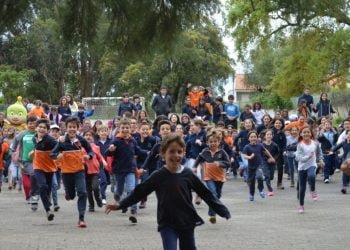 Águas do Ribatejo distribuem garrafas personalizadas a milhares de crianças