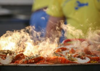 Ministra do Mar inaugura 31ª edição do Festival do Marisco