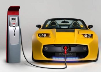 Mobilidade: condutores prontos para entregar volante a Silicon Valley