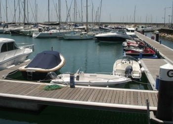 Porto de Recreio de Oeiras recebe Bandeira Azul pelo 12.º ano consecutivo