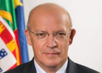 Estado português não pode decidir sobre encerramento de Almaraz