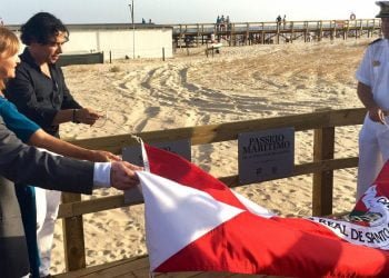 Monte Gordo inaugura passadiço pedonal do Sotavento