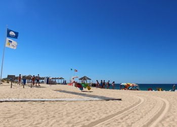Albufeira: água na Praia dos Salgados alvo de análises