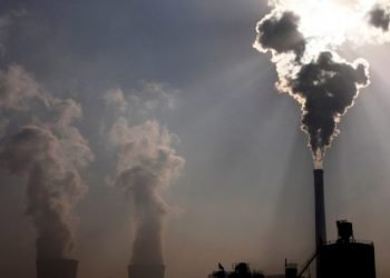 Bruxelas convoca nove países por incumprimento da qualidade do ar