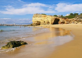 Albufeira é o concelho do país com mais bandeiras azuis