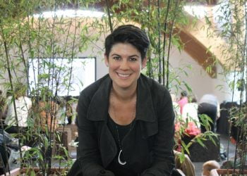 “Está na altura de investir melhor no que queremos ver no mundo” defende Leyla Acaroglu