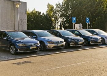 Volkswagen Financial Services cria frota automóvel totalmente elétrica e promove a mobilidade sustentável