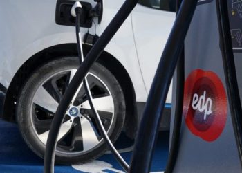 EDP adere a compromisso mundial de transição para frota elétrica