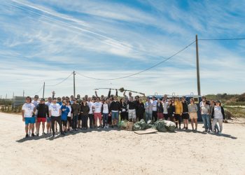 Continental Pneus Portugal participa em ação de limpeza na Praia da Vagueira