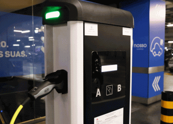 Nosso Shopping inaugura estação de carregamento para veículos elétricos