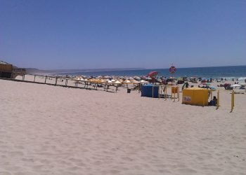 APA não autorizou obra na via de acesso à praia de Fonte da Telha