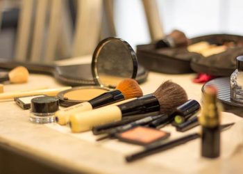 Cosméticos podem ter até 90% de microplásticos