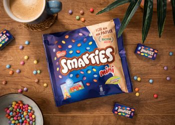Embalagem icónica dos “Smarties”, da Nestlé, já é em papel reciclável