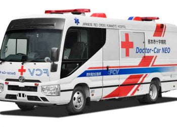Toyota e Cruz Vermelha Japonesa iniciam demonstração de primeira clínica móvel de veículo elétrico a pilha de combustível