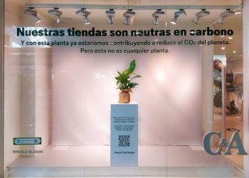 Plantas que absorvem CO2 dão vida às montras da C&A