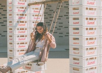 Sumol reutiliza materiais da marca para decorar pontos de venda