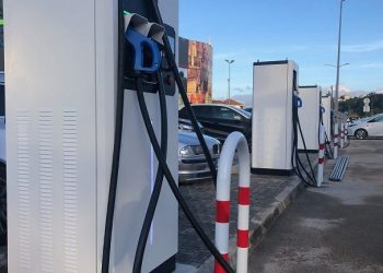 SunEnergy instala o primeiro HUB de carregamento de veículos elétricos em Portugal