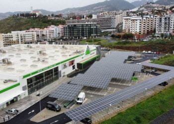 Nova loja da Leroy Merlin no Funchal tem mais de mil painéis fotovoltaicos instalados