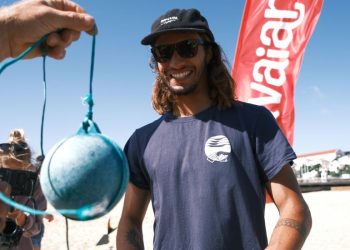 Ação de limpeza promovida pela Havaianas resulta na recolha de 40 quilos de lixo