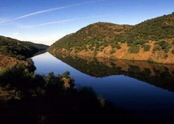 ICNF lança livro dedicado aos cinco Parques Naturais portugueses que fazem fronteira com Espanha