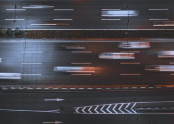 Partilha de dados automóveis podem ajudar a reduzir tráfego e emissões de CO2