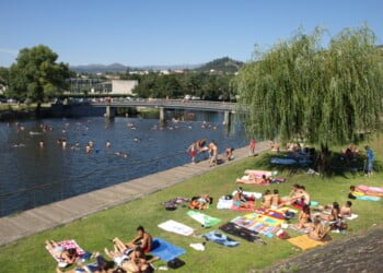 Praia Fluvial da Valeta na lista de águas balneares 2023 da APA