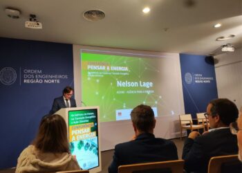 “É mesmo urgente juntarmos esforços para procurar medidas concretas que nos permitam uma transformação energética, justa e coesa”