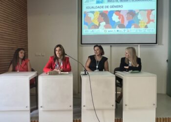 Portos de Setúbal e Sesimbra querem mais mulheres em cargos de decisão até 2030