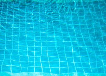 Serviços Municipalizados de Setúbal partilham 10 dicas de poupança de água para o verão