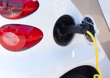 Mobilidade elétrica evitou emissão de 22 mil toneladas de CO2 no primeiro semestre do ano