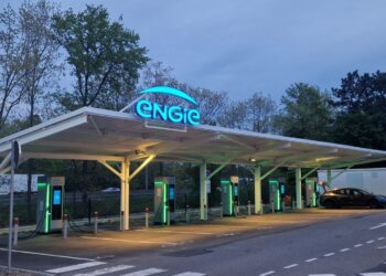 Siemens instala 175 carregadores elétricos made in Portugal para estações de serviço em França