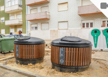 Seixal coloca contentores semienterrados em todo o concelho