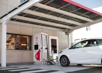 Cepsa alarga oferta de carregamento elétrico ao segmento B2B