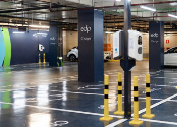 Colombo amplia rede de carregamento para carros elétricos