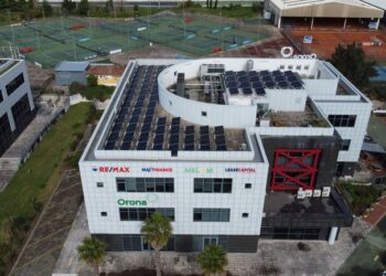 Grupo Everybody Wins instala 110 painéis fotovoltaicos na sua sede