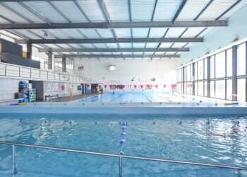 Loures vai reutilizar água das piscinas de Santa Iria de Azóia para rega de espaços verdes