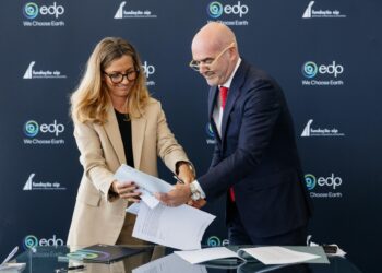 FIL terá mais de nove mil painéis solares fotovoltaicos nos telhados