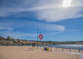 Zona balnear do Azibo preserva o seu ecossistema com taxa de acesso de 1€ a frequentadores-condutores