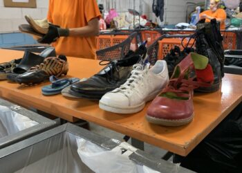 Universidade de Coimbra em projeto que usa robótica para dar 2.ª vida a sapatos usados