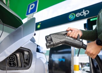 EDP vai voltar a reduzir o preço do carregamento elétrico na rede pública a partir de 1 de janeiro